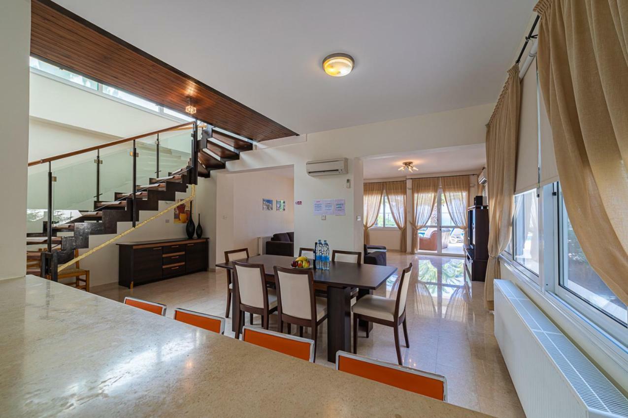 Villa Sunrise 11 Coral Bay Exterior photo