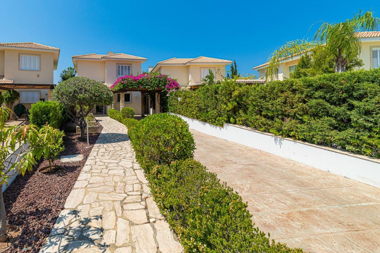 Villa Sunrise 11 Coral Bay Exterior photo